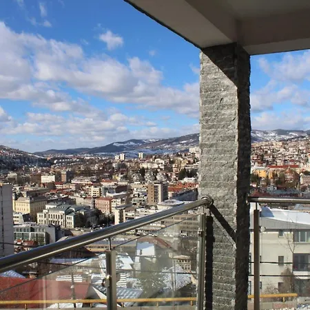 Artsy Place With A View شقة